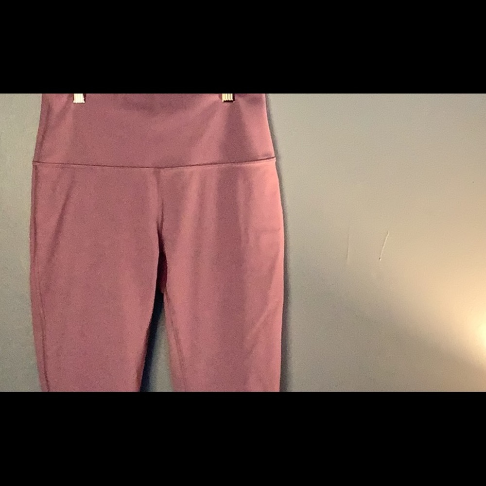 Lulu Lemon leggings size M